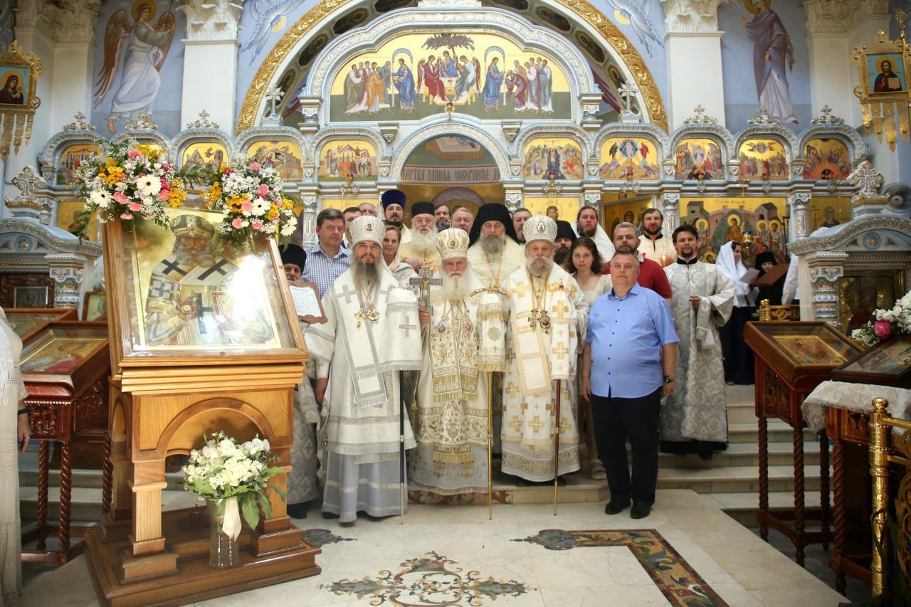 31 мая 2023 года, день 100-летней годовщины архиерейской хиротонии святителя Луки, архиепископа Симферопольского и Крымского.