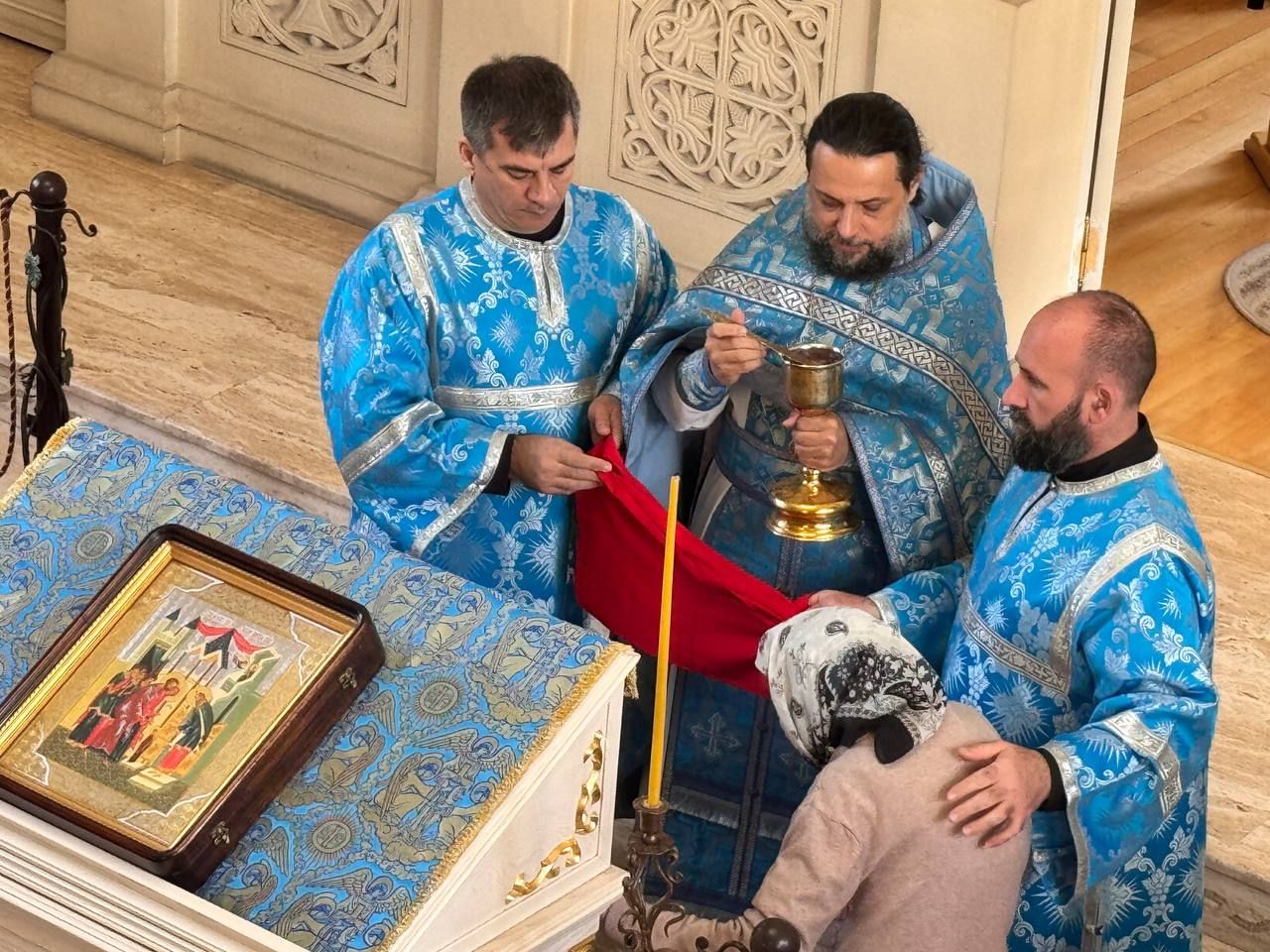 Введение (Вход) во Храм Пресвятой Владычицы нашей Богородицы и Приснодевы Марии. Божественная Литургия в нашем храме.