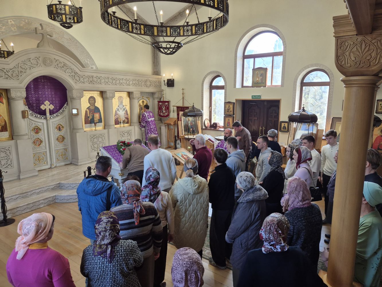 Неделя 3-я Великого поста, Крестопоклонная Божественная Литургия в нашем храме