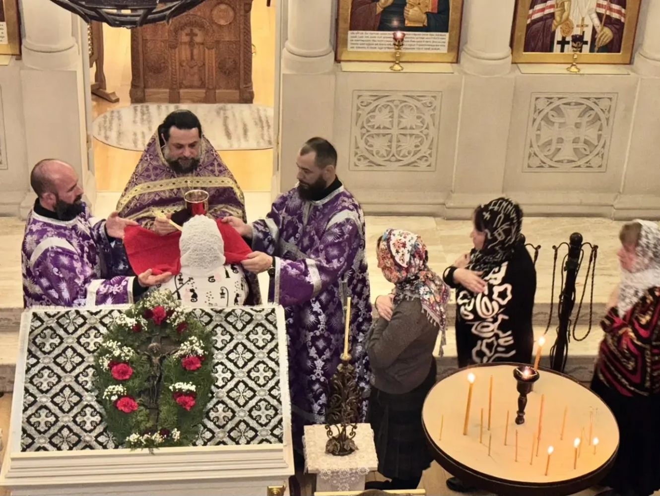 18 марта в День Обретения Мощей святителя Луки Крымского в нашем храме состоялось соборное богослужение Судакского духовенства